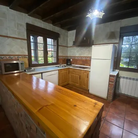 Los Avellanos Casa 1-2
